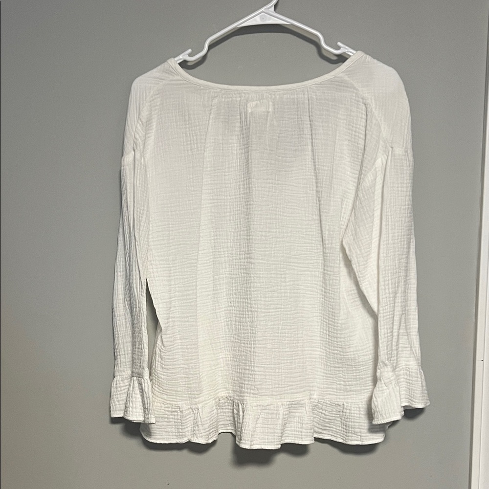 Women's White Ruffled Top - Picture 4 of 4